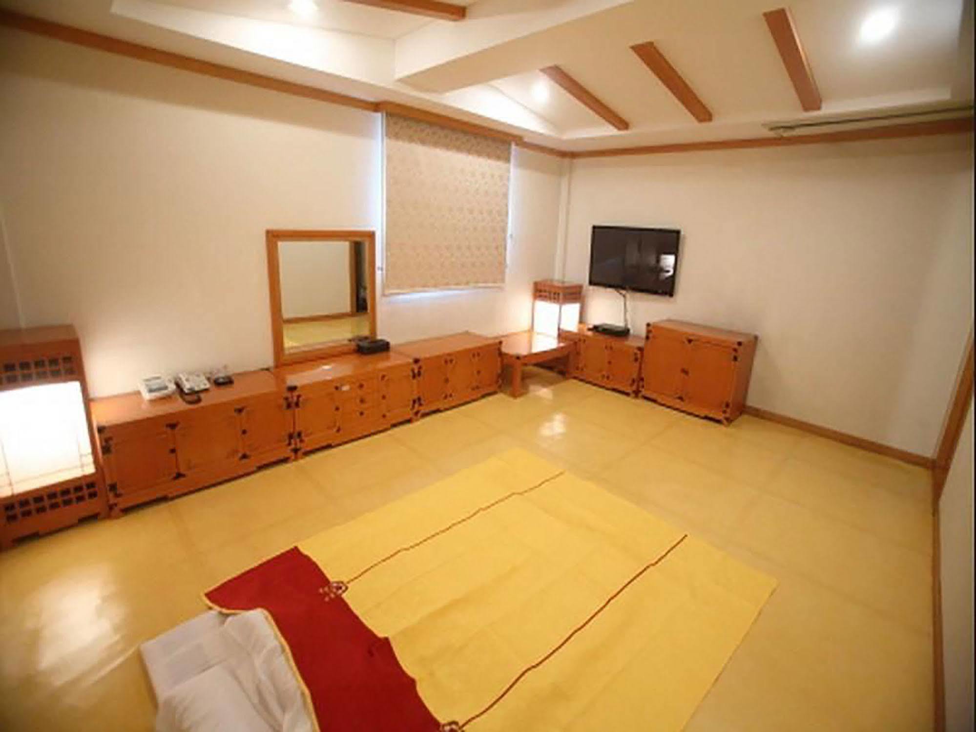 Suncheon Royal Tourist Hotel Luaran gambar